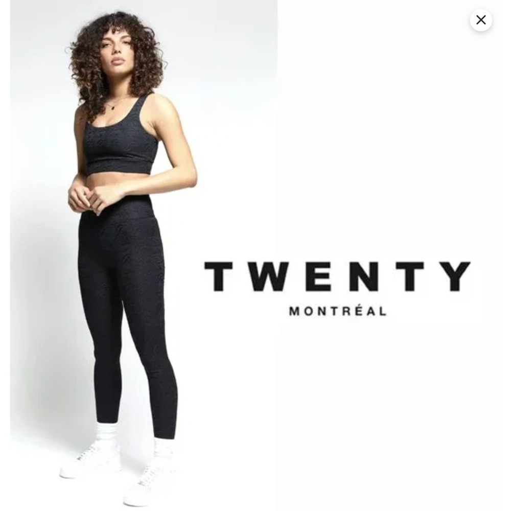 Twenty Montreal Black High Rise Leggings Medium Pockets 3D Wave‎ Swirl That Girl